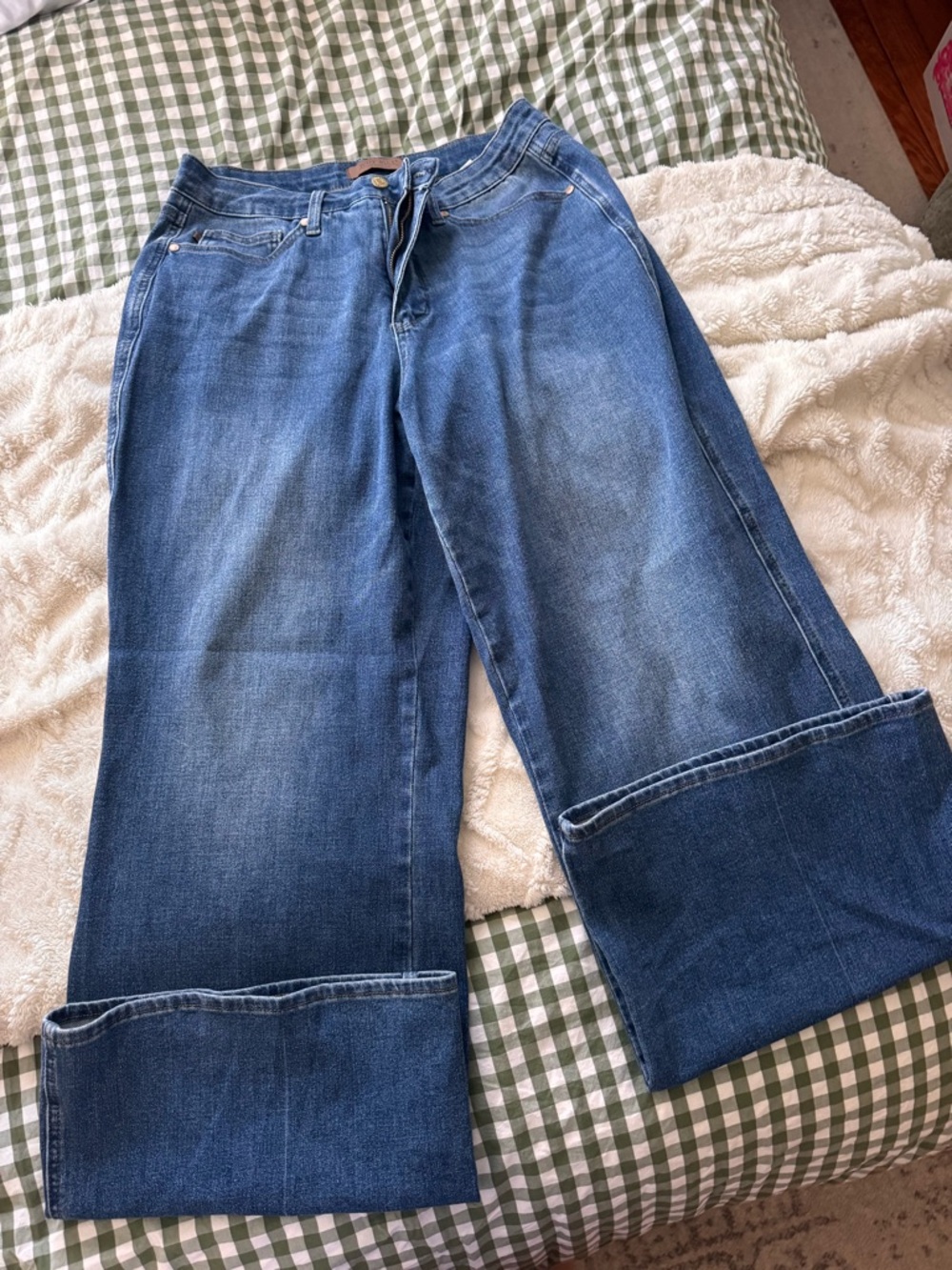 Judy Blue Medium Blue Wide-Leg Jeans